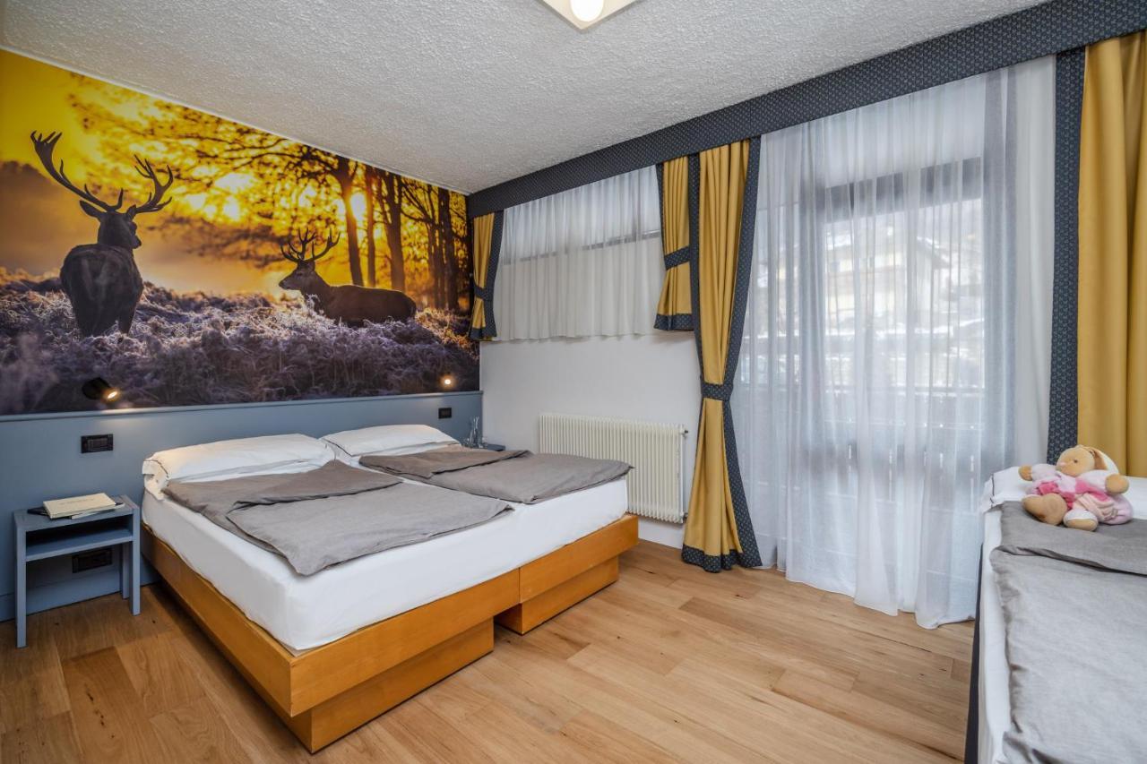 Pippo Hotel Terzolas Ngoại thất bức ảnh